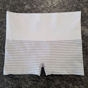 SPANX 'Everyday Shaping Panties' Boyshorts Size Large